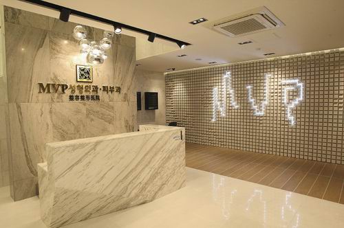 大连沙河口何栋良医疗美容诊所