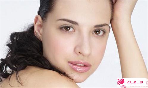 鼻子塌怎么办_鼻子扁平可以治疗嘛?