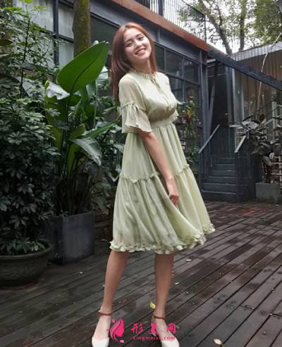 在郑州悦美整形美容医院做的吸脂瘦大腿手术后25天