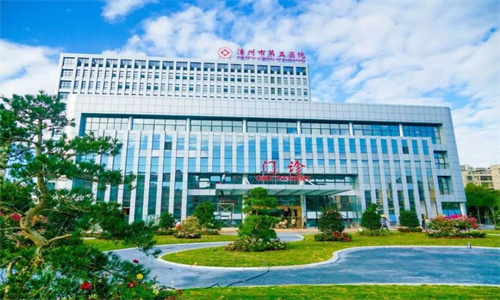 假体隆鼻手术没问题吗多少钱「假体隆鼻手术没问题吗」
