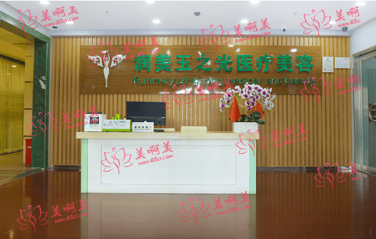 北京假体丰胸好技术医生推荐：全是当下人气很好的医师！