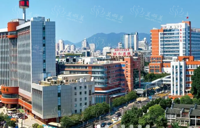 福州哪些医院做假体隆胸技术在线?福建省立、福州市第一医院等很靠谱! 福州哪些医院做假体隆胸技术在线?福建省立、福州市第一医院等很靠谱!