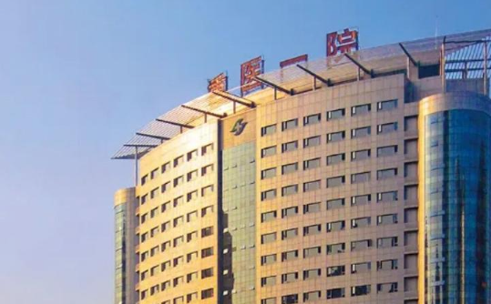 重庆值得一去的整形医院有哪些？下面三家医院正规靠谱，去眼袋技术有一手！