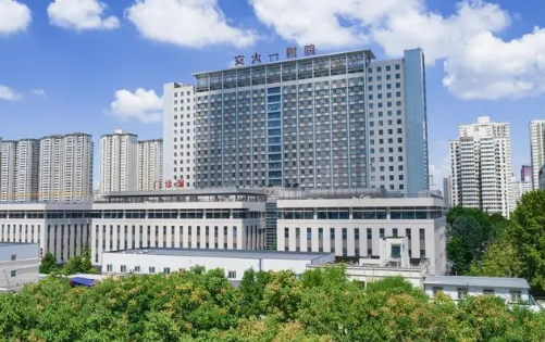西安假体隆胸医院排行榜TOP5名单公布,医院实力赞誉不断! 西安假体隆胸医院排行榜TOP5名单公布,医院实力赞誉不断!