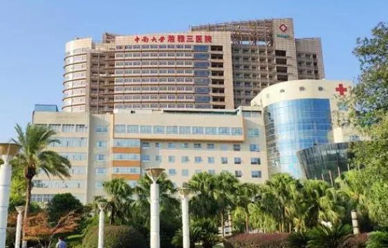 长沙哪些医院做埋线双眼皮技术更好?技术榜单前五逐一对比! 长沙哪些医院做埋线双眼皮技术更好?技术榜单前五逐一对比!