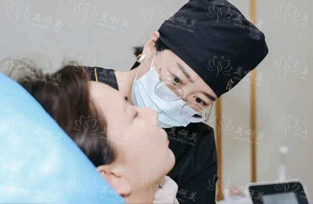 广州艺星王冬梅医生:抗衰的秘密就在这里,你绝对不容错过! 广州艺星王冬梅医生:抗衰的秘密就在这里,你绝对不容错过!