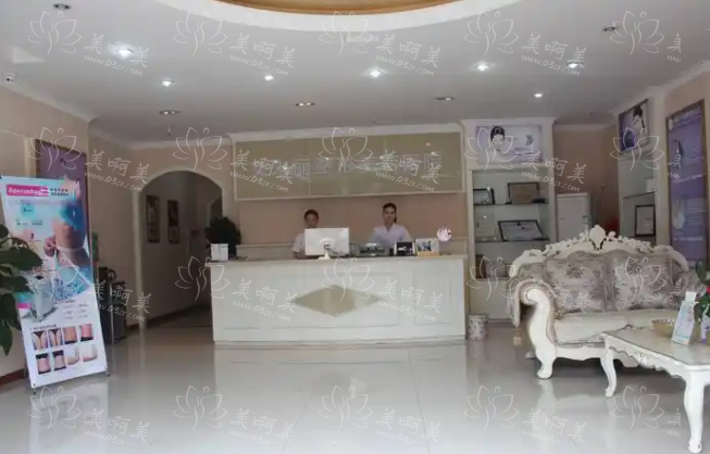 成都整形医院脂肪填充做得好的有哪些?玉之光、恒博天姿、西区医院等都很不错!