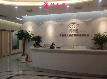 郑州植发医院排名榜公示!先整理四家口碑对比,在线免费查询价格均价表