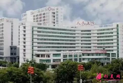 深圳公立整形医院排名表更新啦!北大深圳、龙岗中心医院始终稳居前三甲中~