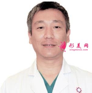 厦门双眼皮口碑好的医生有哪些?四大知名专家排行榜出炉了!含价格参考