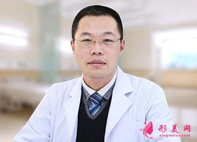 八大处做耳廓下垂哪个医生好?附耳朵整形价格一览表